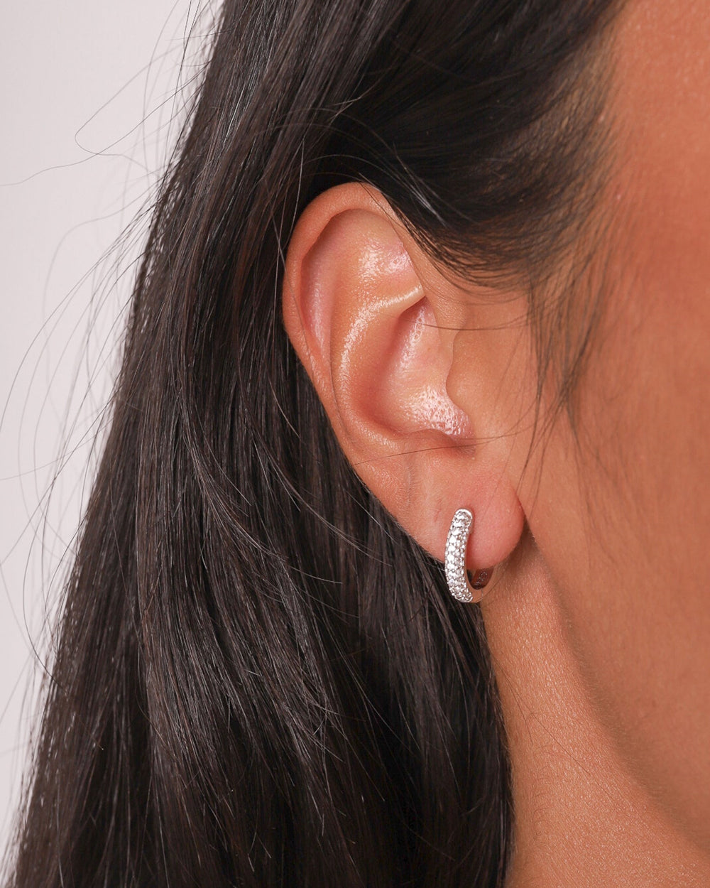 HOOPS EARRINGS.