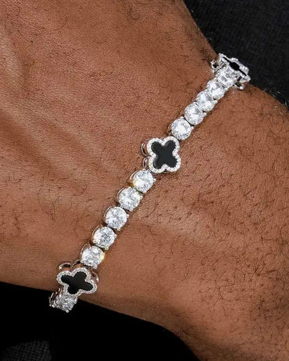 MOISSANITE BLACK CLOVER TENNIS BRACELET.