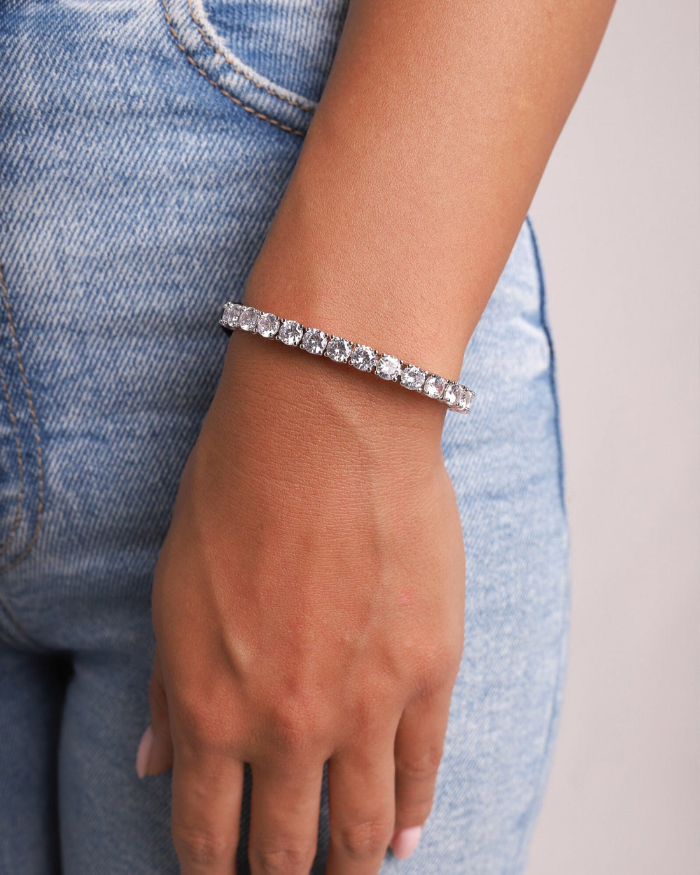 MOISSANITE TENNIS BRACELET. - 5MM