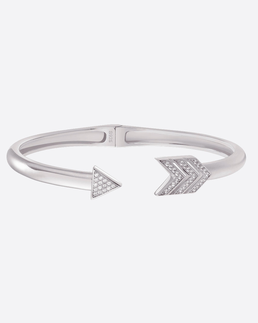 MOISSANITE ARROW BANGLE. - WHITE GOLD